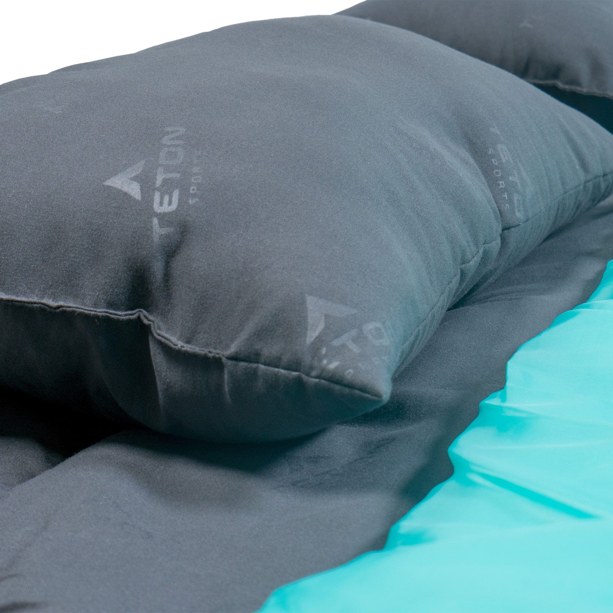 Cascade 40˚F Double Sleeping Bag with Pillows - Image 6