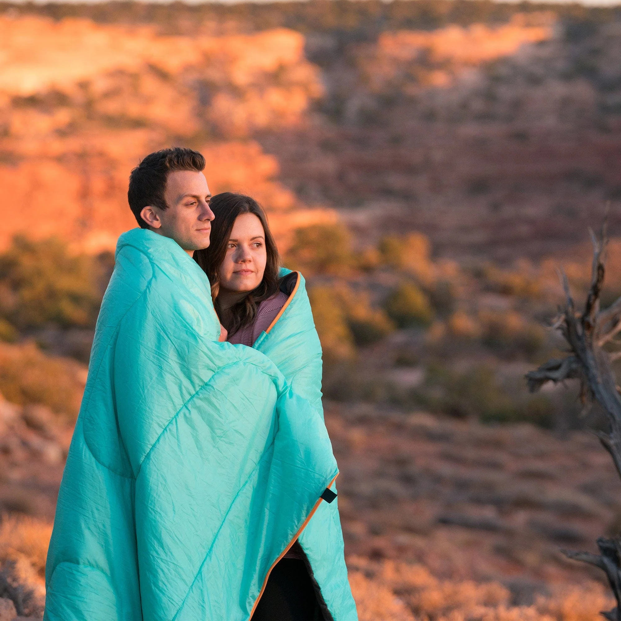 Cascade 40˚F Double Sleeping Bag with Pillows - Image 9